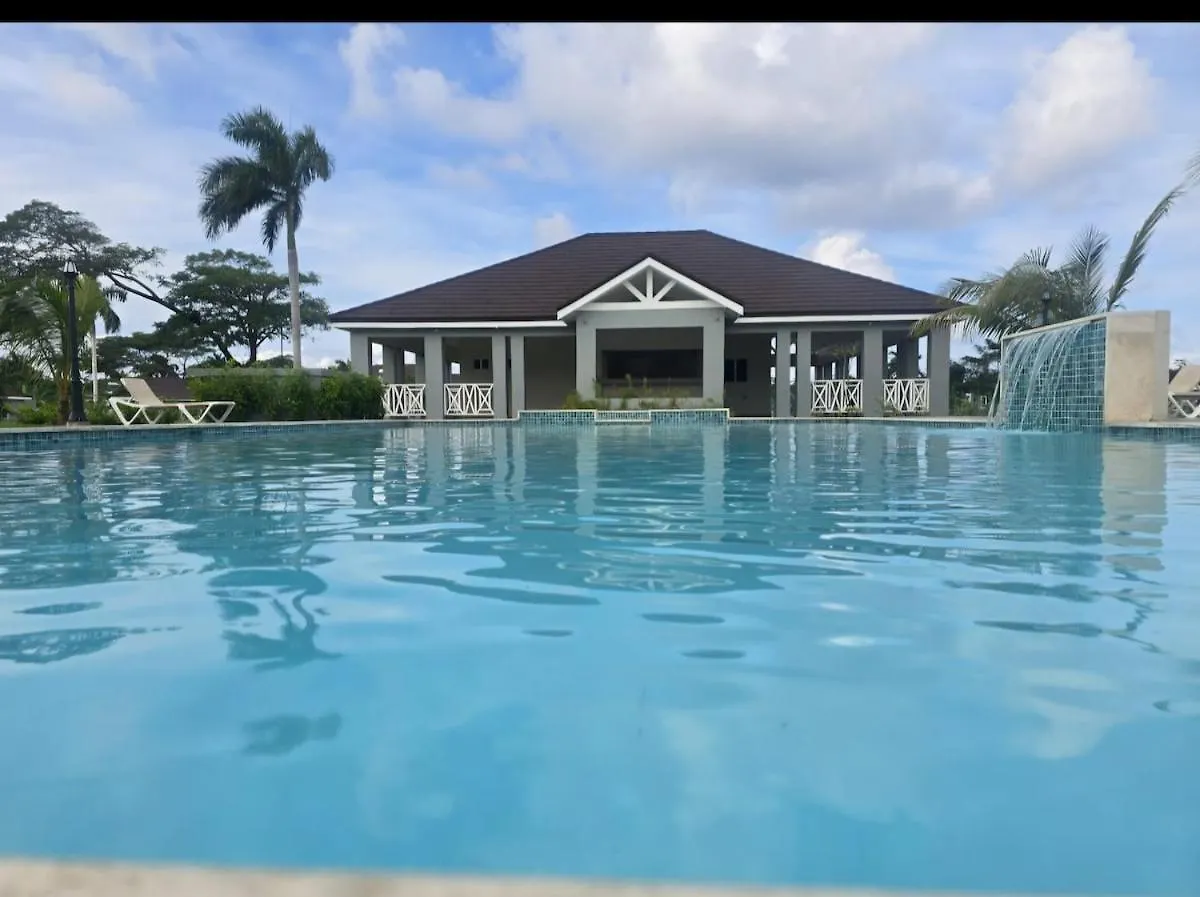 Σπίτι διακοπών Footprints At The Cove Drax Hall-Pool, Beach, Clubhse, Tennis, Gym, 4 Beds, 3 Bathroom Villa Saint Annʼs Bay